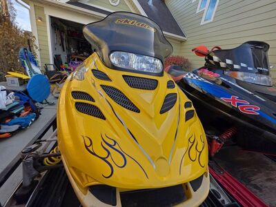 1999 Polaris XC RMK and 2000 Ski Doo MXZ