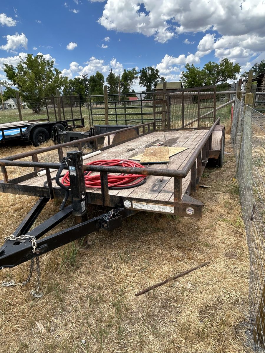 Utility Trailer, Dual Axle, Open Deck