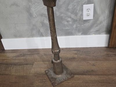 Vintage Grizzly Cast Iron Cobbler Shoe Last Stand Anvil Tool