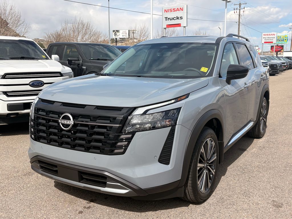 2026 Nissan Pathfinder Platinum