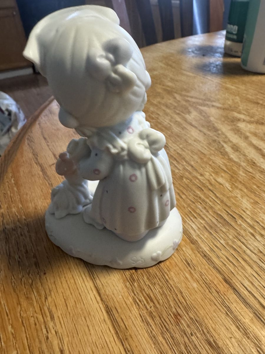 Main image 3