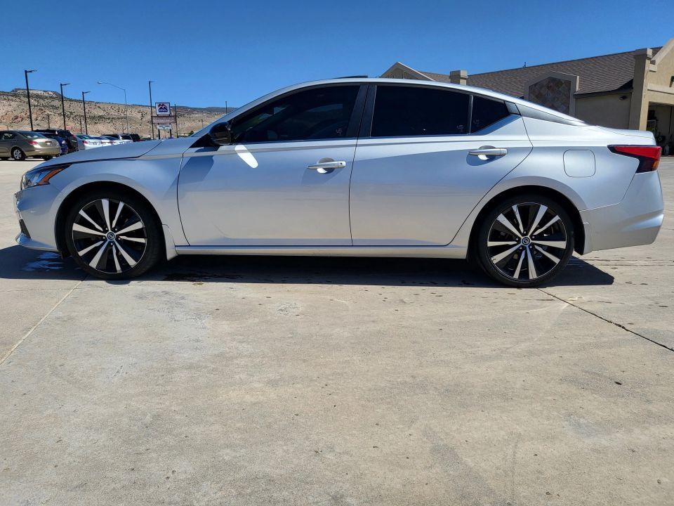 2020 Nissan Altima 2.5 SR
