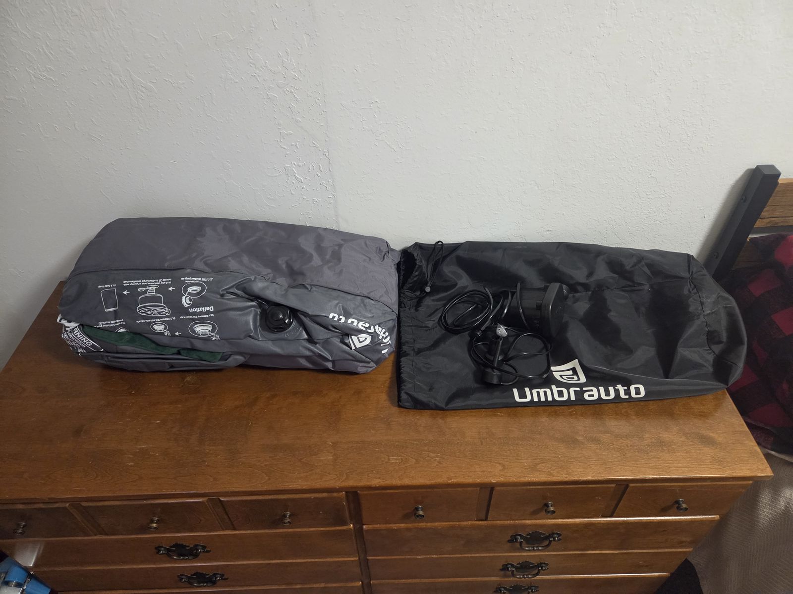 Umbrauto truck bed air mattress - color green/grey