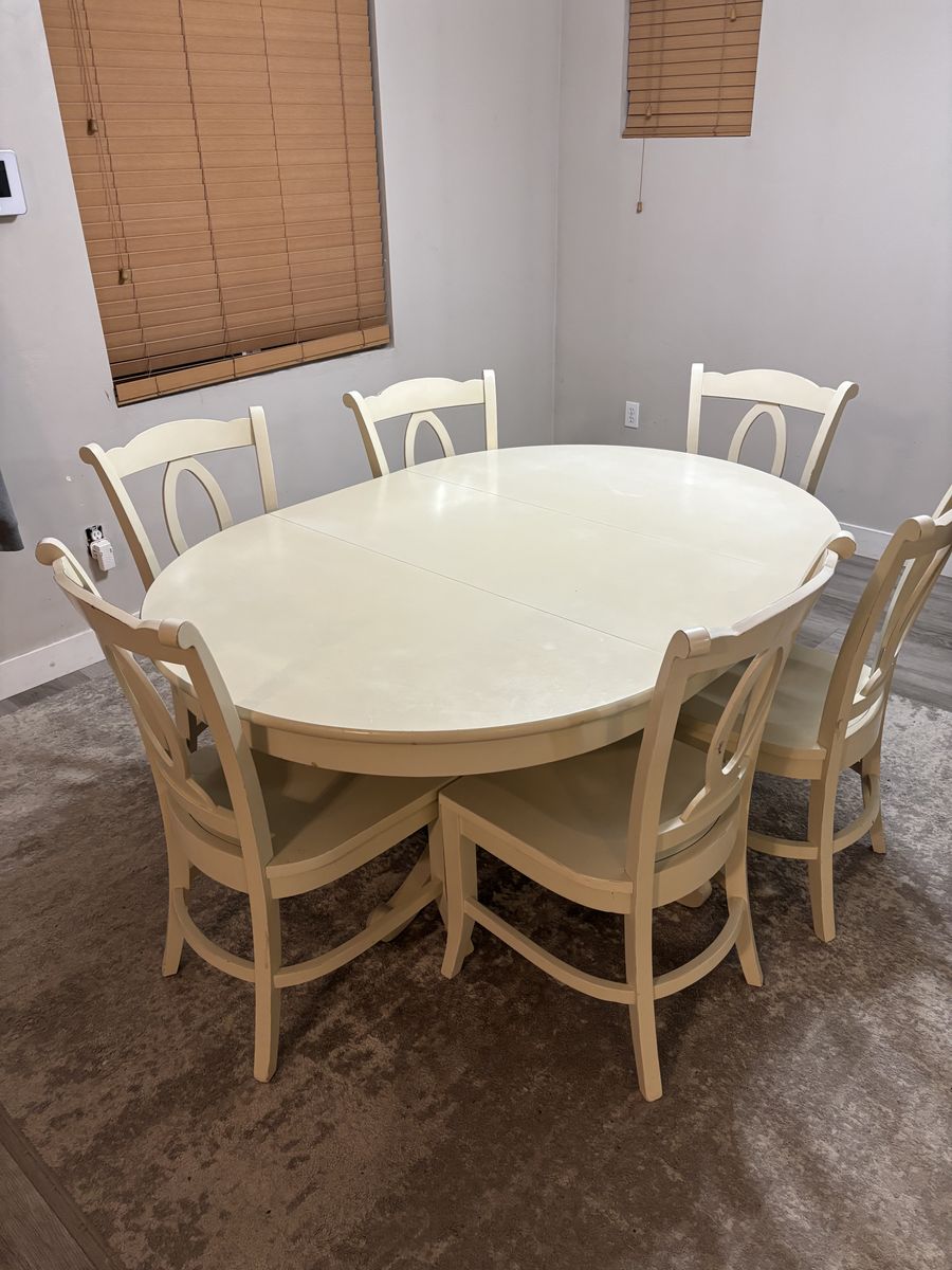 Kitchen Table And Chairs