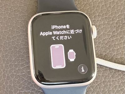 Apple Watch SE (2nd Gen) 44mm GPS + Cellular - Starlight