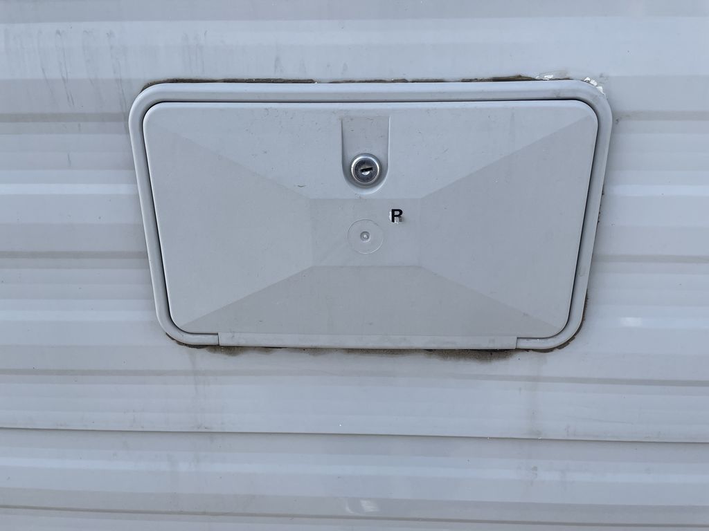 Main image 8