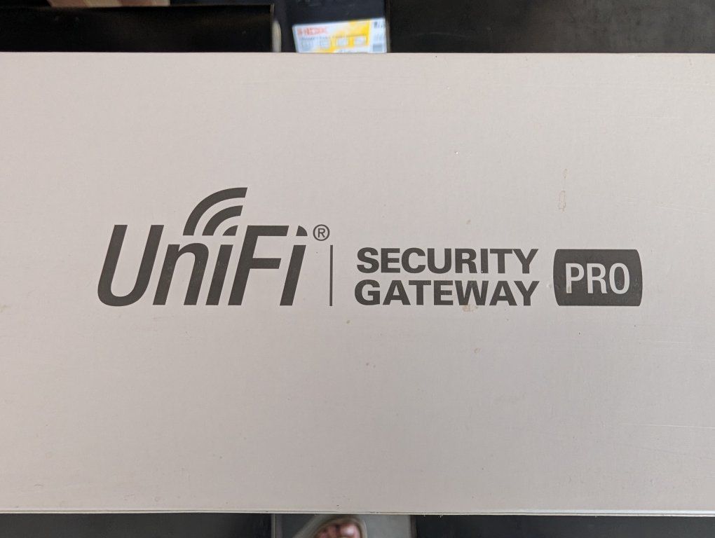 Ubiquiti UniFi Security Gateway Pro USG-PRO-4