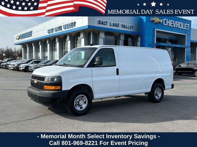 2022 Chevrolet Express 3500