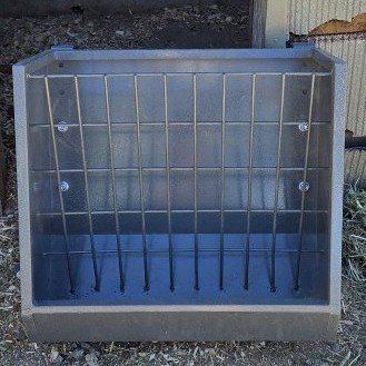 Hay feeder