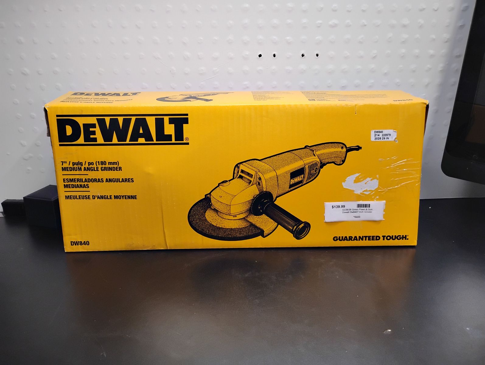 Dewalt DW840 7 inch Heavy Duty Angle Grinder
