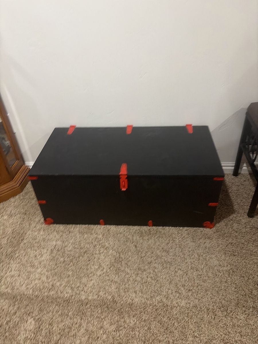Toy box 