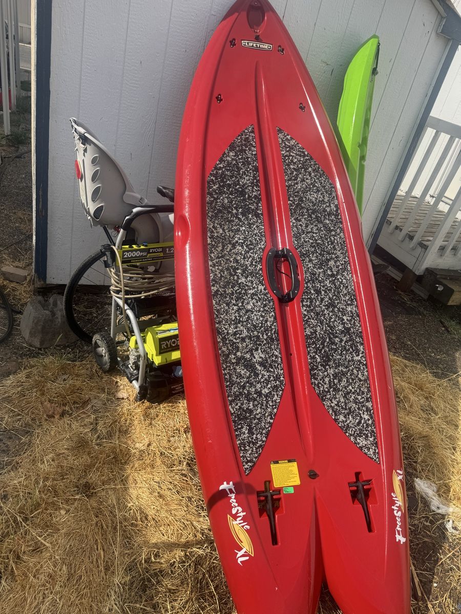 Lifetime Freestyle XL 9'8" Sit-on-Top Kayak Red - Used