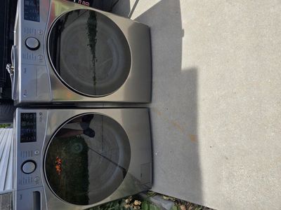 LG electric Washer and dryer