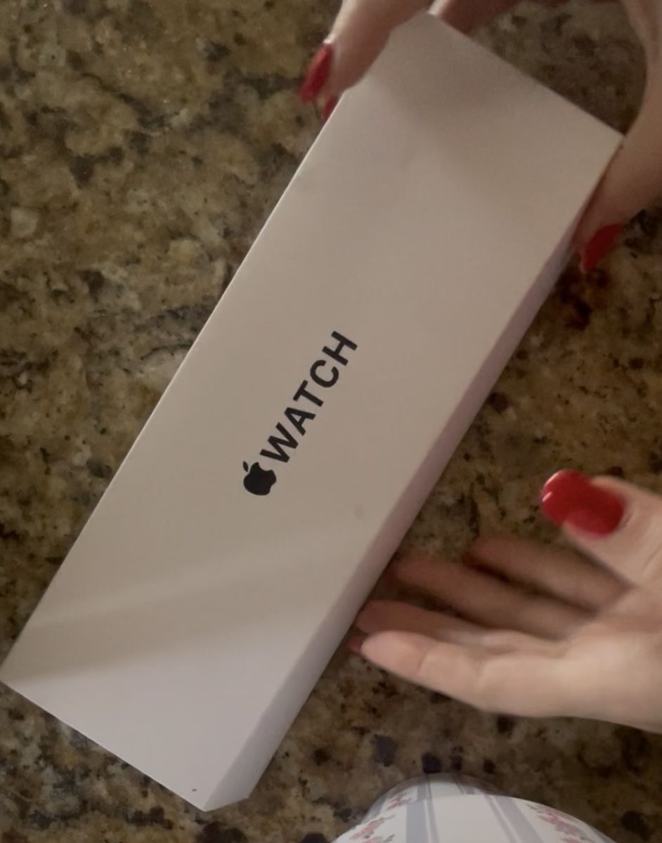 Apple Watch SE3 - Brand New