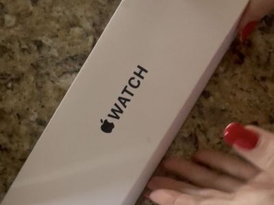 Apple Watch SE3 - Brand New