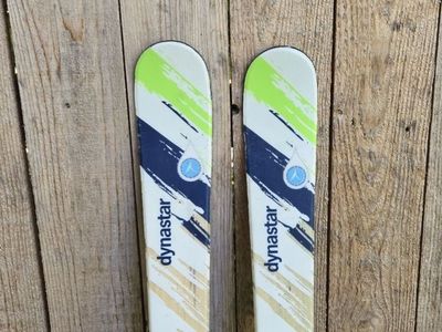 Kids JR 125 cm Dynastar 6th Sense Downhill Skis Adjustable Look Bindings