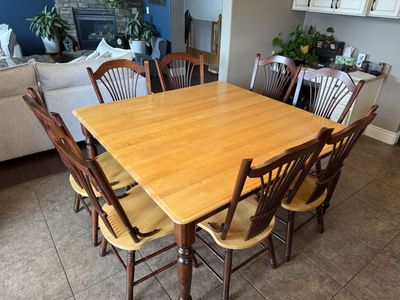 8 Seat Dining Table With Leaf And 8 Chairs
