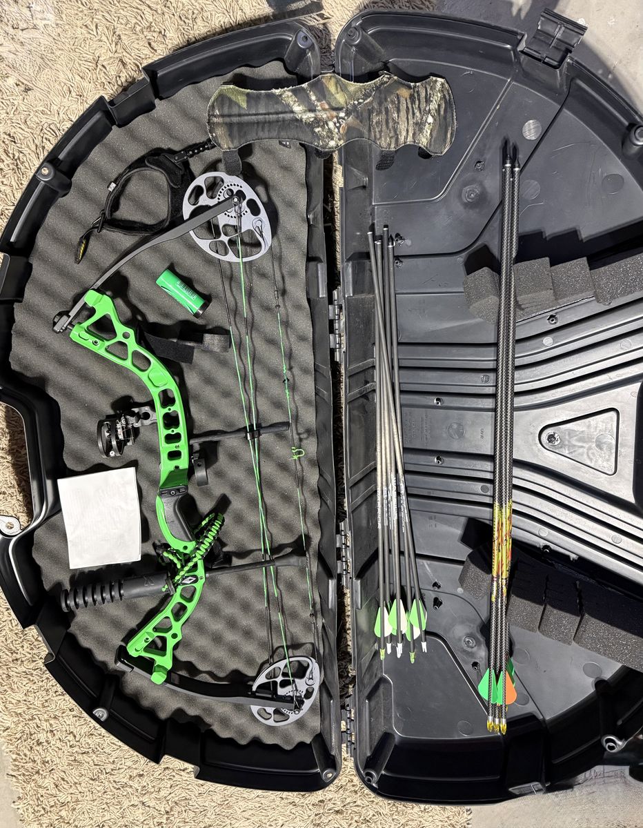 Diamond Prism Youth Bow - Highly Adjustable