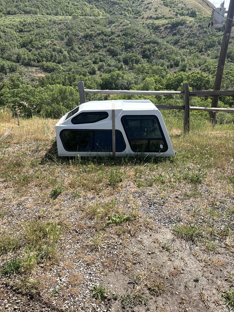 Camper Shell 81 L x 72 W