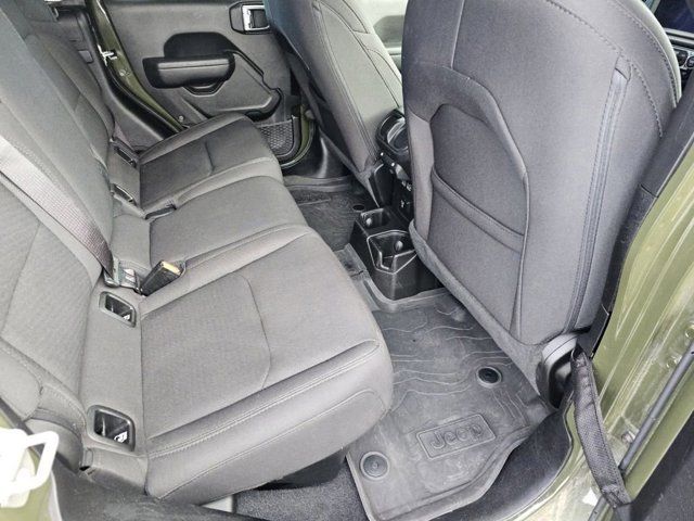 Main image 5