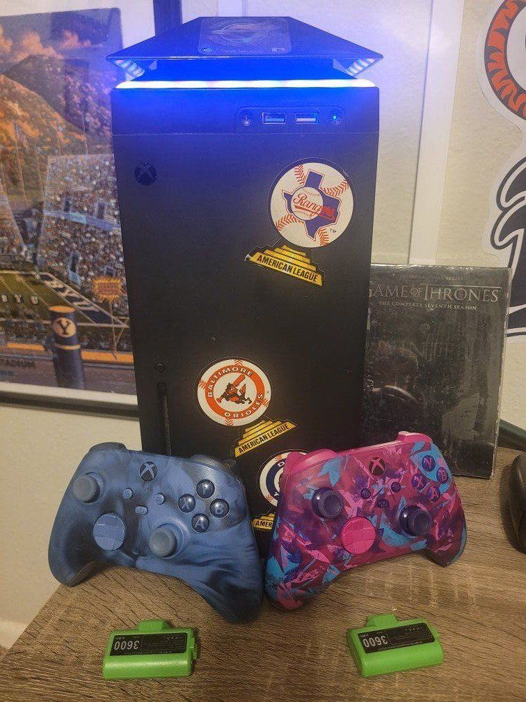 XBox Series X w/ controller,LED fan, headset