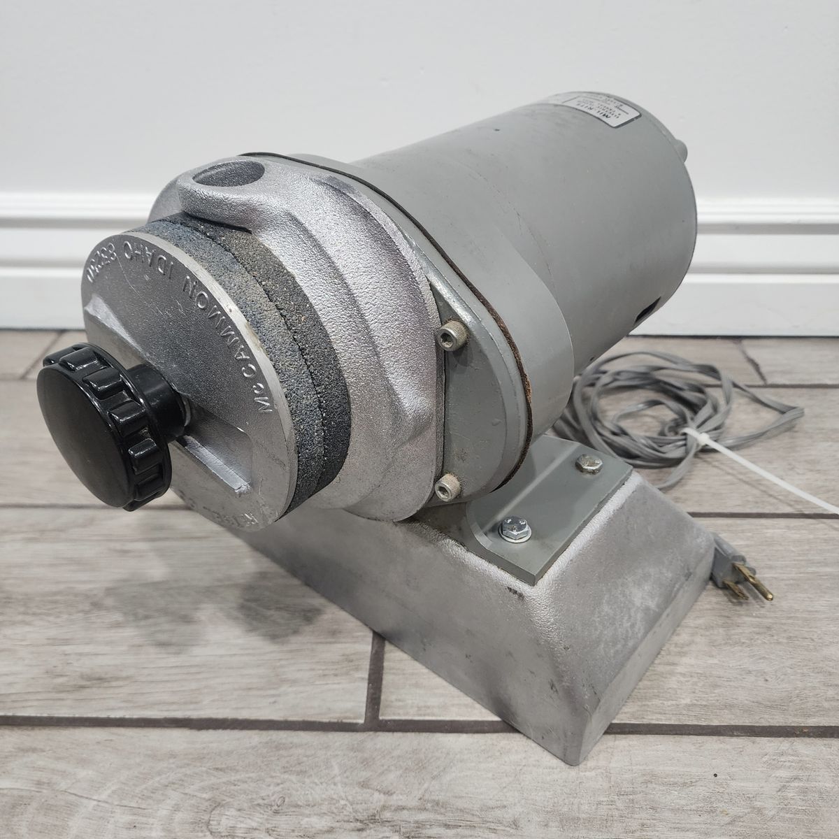 RETSEL MILL-RITE WHEAT GRAIN GRINDER FLOUR MILL WORKS GREAT! FOR FOOD STORAGE BAKING BREAD 
