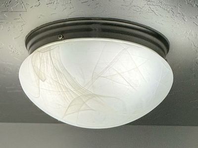 Light fixtures