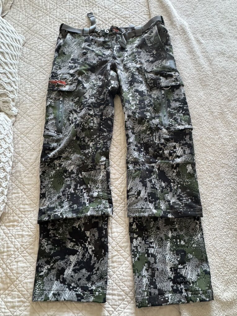 Sitka Camouflage Pants (size 36)