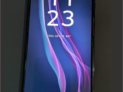 Motorola razr+ (2024) | 256GB Midnight Blue | 12GB RAM | Almost New + Box