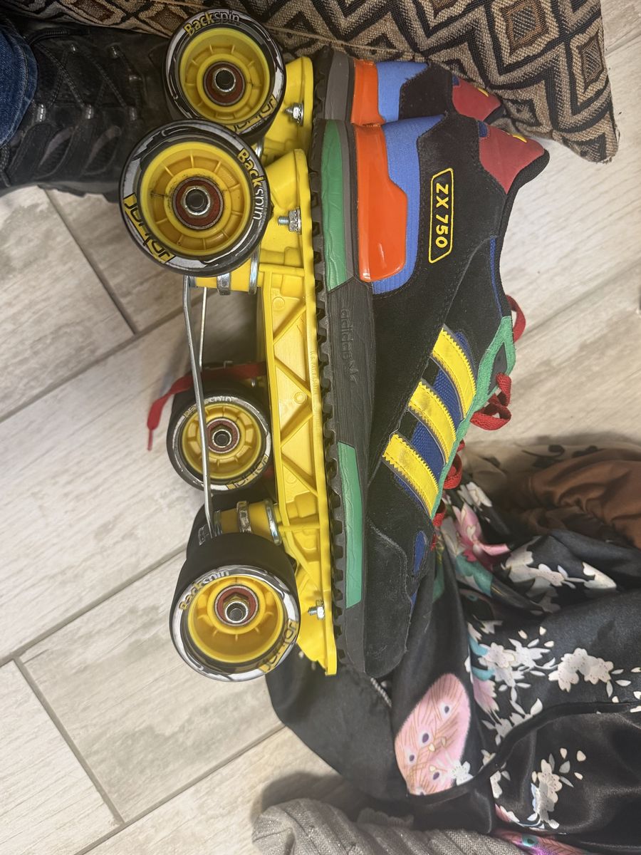 Cool rollerskates
