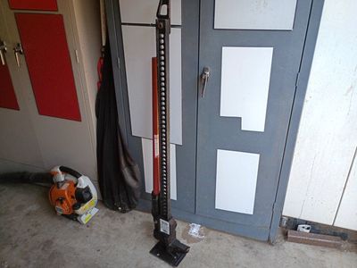 High lift jack, hand truck