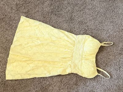 B. Smart Yellow Textured Circle Pattern Dress Size 8