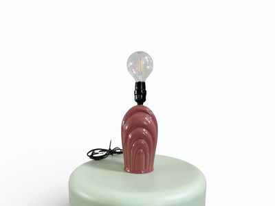 80's Mauve Pink Ceramic Shell Draped Table Lamp