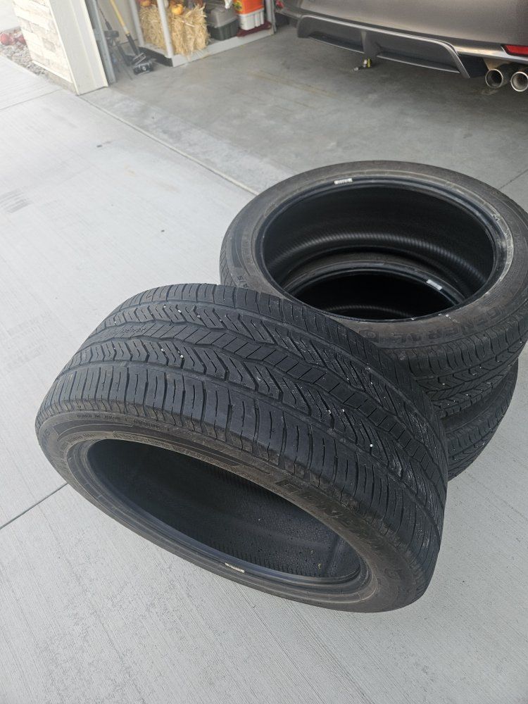 Exclaim HPX 235/45 R18 94V All-Season Radial Tires - Set of 4
