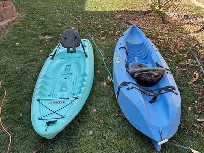 2 kayacks