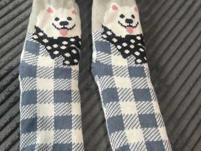 Fuzzy warm slipper socks