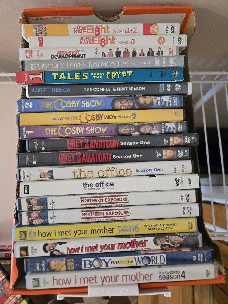 DVD'S- SEASONS/SERIES