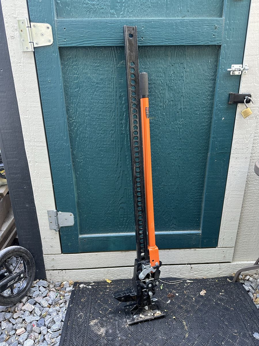VEVOR High Lift Farm Jack