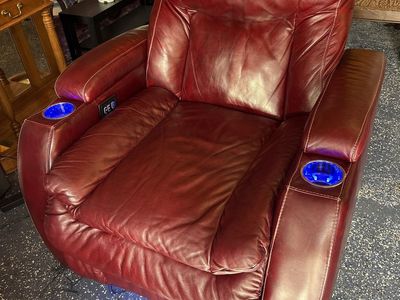Genuine Top Grain Leather Theatre Power Recliner