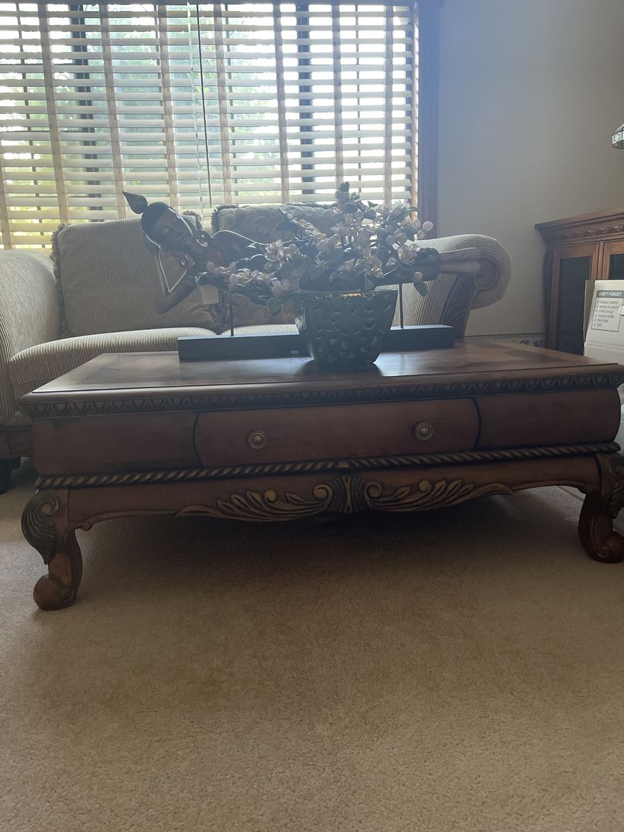 Ornate Traditional Wood Coffee Table with Two Drawers and End One Table - Excellent Condition