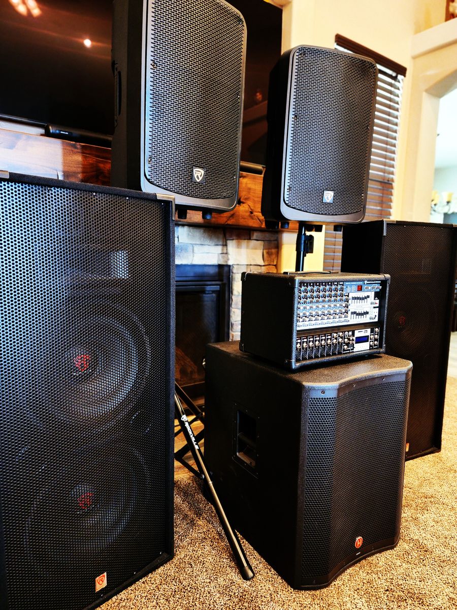 Rockville RPM109 4800 Watt System & Titan 3000 Watt Self powered Satellite Speakers & Harbinger 2400 Watt Self Powered Subwoofer