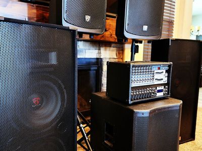 Rockville RPM109 4800 Watt System & Titan 3000 Watt Self powered Satellite Speakers & Harbinger 2400 Watt Self Powered Subwoofer