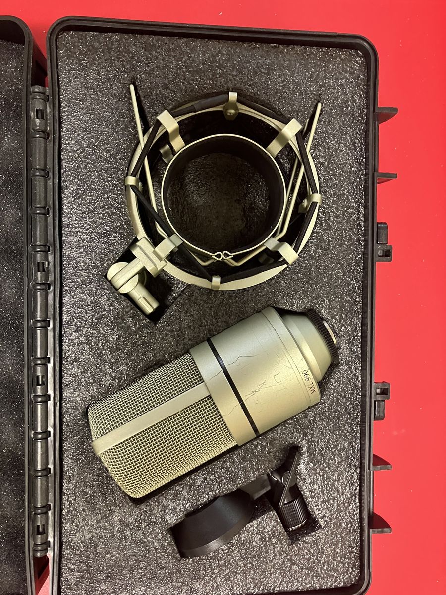 Mxl 990 condenser recording mic