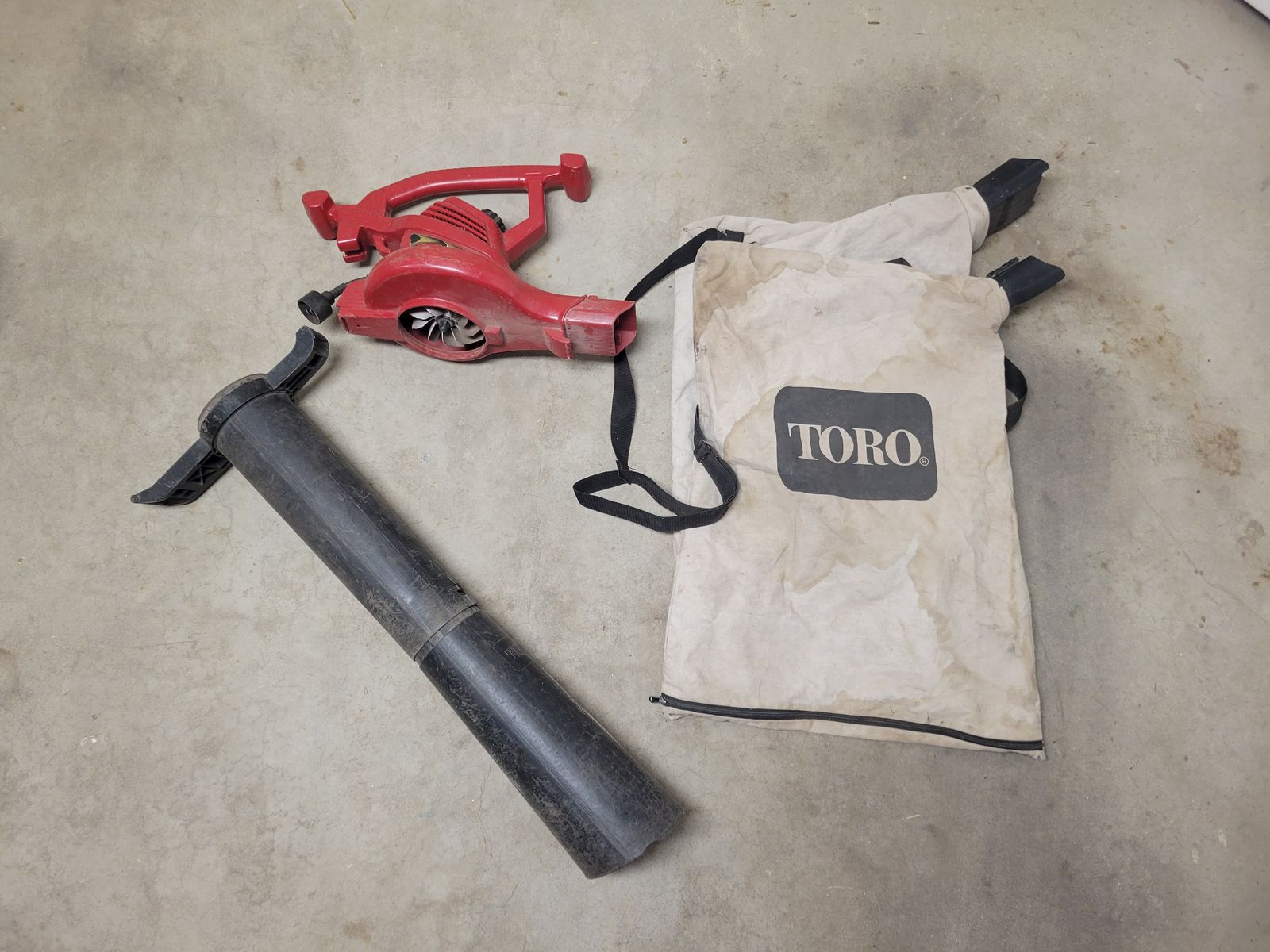 Toro leaf vacuum