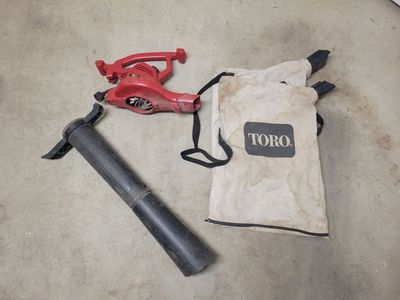 Toro leaf vacuum