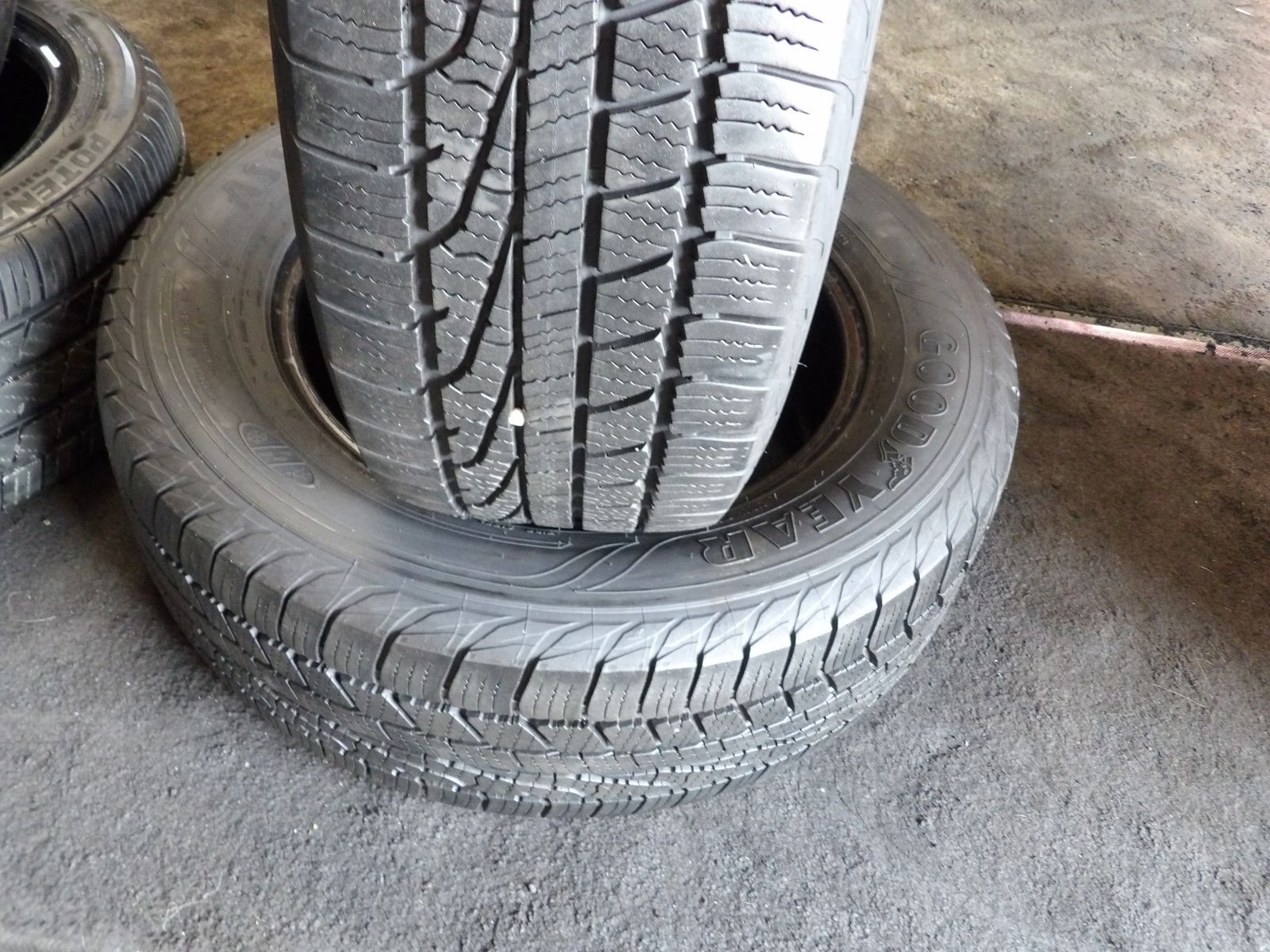 225/65R17 GOODYEAR WRANGLER WEATHER READY PAIR OF TWO USED TIRES