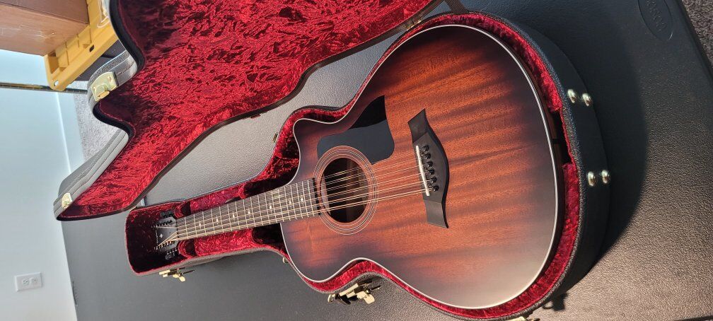 Taylor 12-String Acoustic/Electric