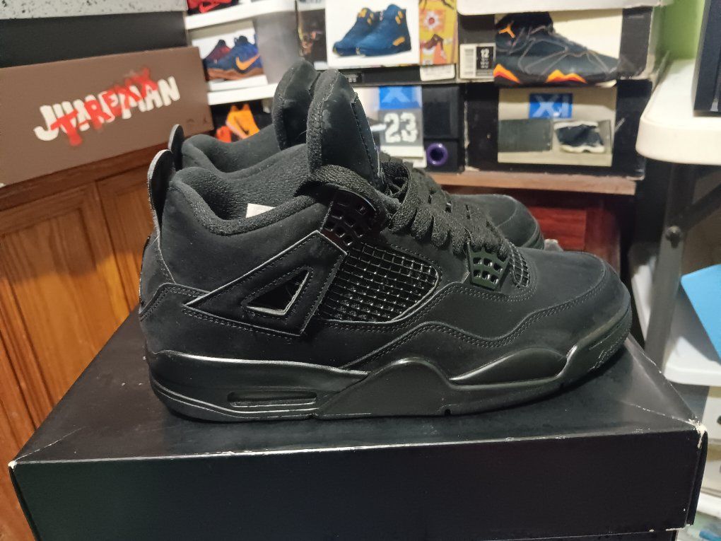 2020 Air Jordan 4 Retro "Black Cat"..