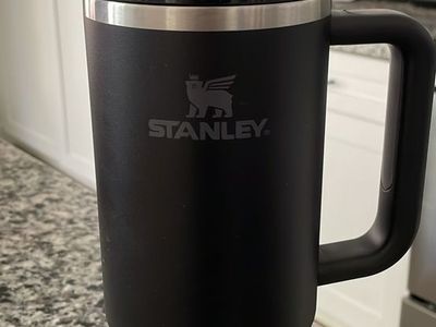 Black 40oz Stanley mug with handle