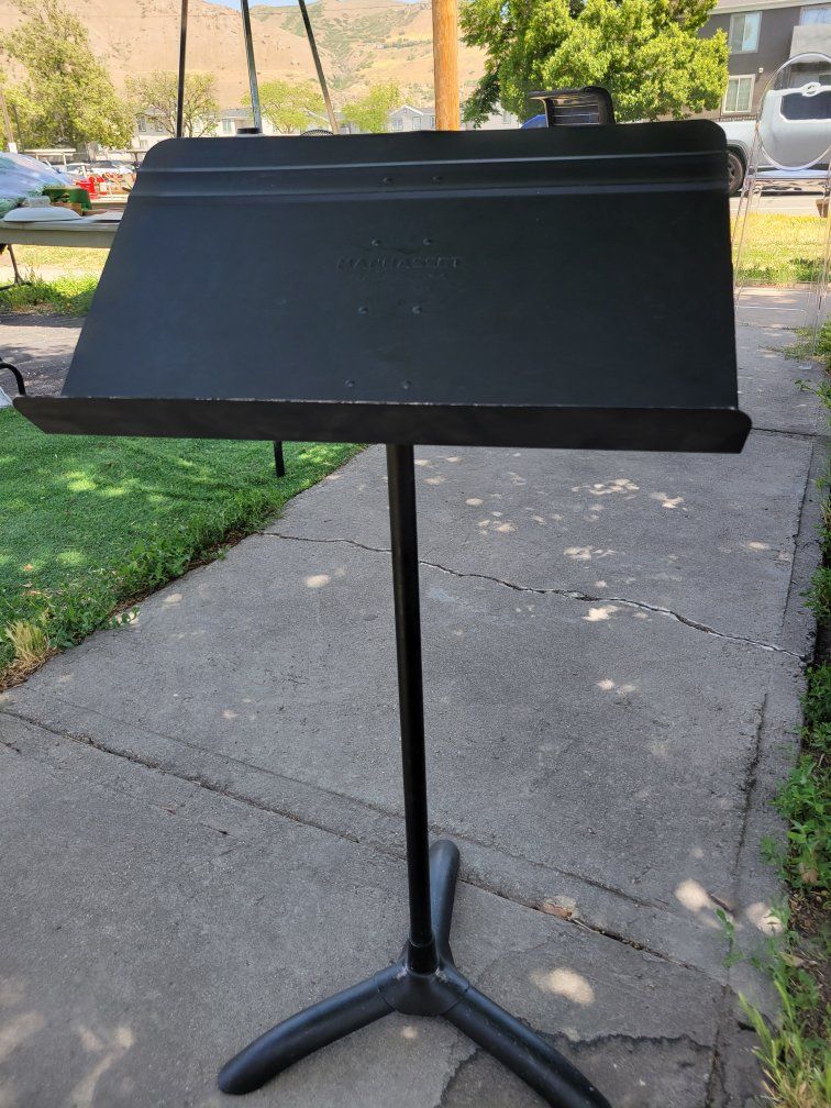 Manhasset music stands (4) lot for $50